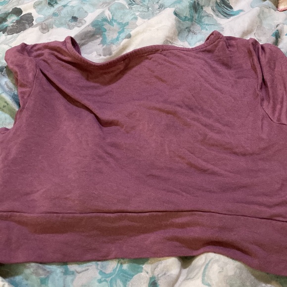 Fashion Nova crop top - Picture 4 of 5